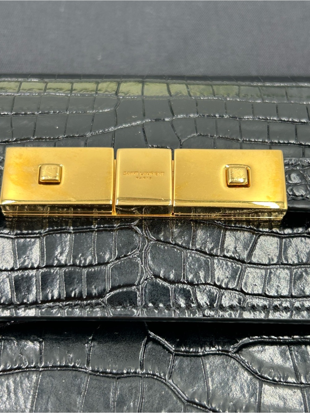 Saint Laurent Manhattan Croc-Embossed Leather Shoulder Bag with Gold-Tone Hardwa - Picture 14 of 14